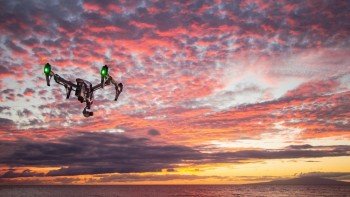 マイナスイメージが先行するドローン。新規産業には付きもの、徐々に文化を。
