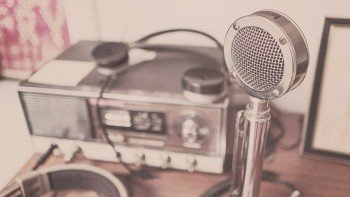 ドローンの飛ぶ音量はうるさい？騒音？室内で測ってみた。
