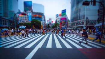 渋谷スクランブル交差点での、ドローン飛行を徹底的に考えてみる。