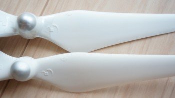 ドローンのプロペラは消耗品。硬く劣化したまま、飛行させてますか？