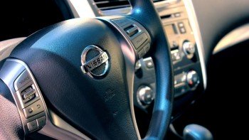 ドローン操縦に必要な”センス”。これに近しいのは自動車の運転かも。