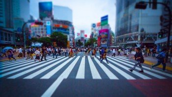 渋谷スクランブル交差点での、ドローン飛行を徹底的に考えてみる。