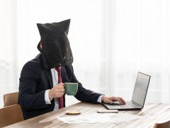 ドローン申請代行する場合は行政書士に？そのメリットとデメリットは？