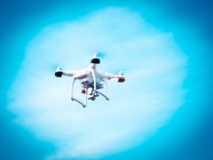 ドローンの操縦技量の判定に？2017年度以降、民間資格を利用する方針へ。
