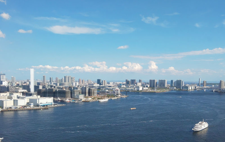 ドローンを海上で飛行するのは制限ある？東京湾は海上保安部・港湾局の許可必要？