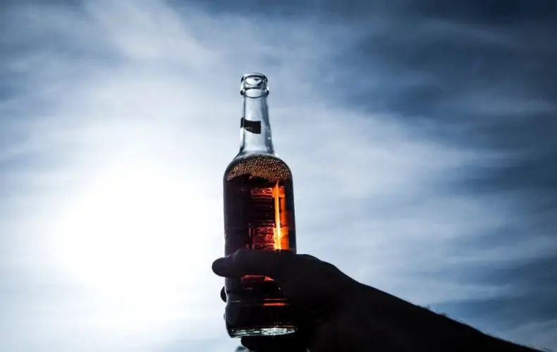 酒酔いドローン操縦など禁止へ。罰則付きの航空法改正案が検討される件。
