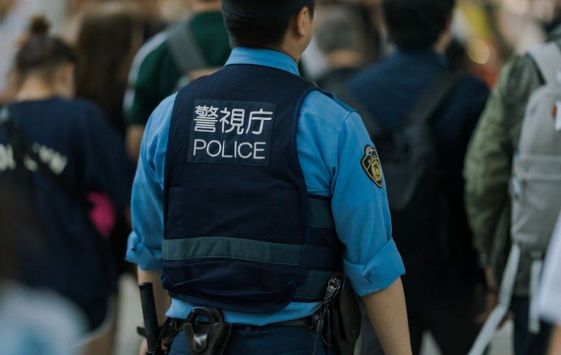 ドローン違反飛行を通報する？通報先はどこ？警察に通報するとどうなる？