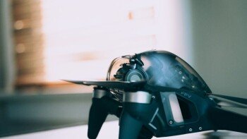 DJI FPV は何のドローン飛行が最適なのか？ホビー用途で楽しむには？